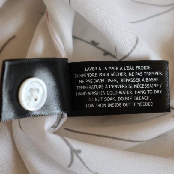 Icone White Sleeveless Blouse with Gray and Pink Floral Pattern - Picture 7 of 7